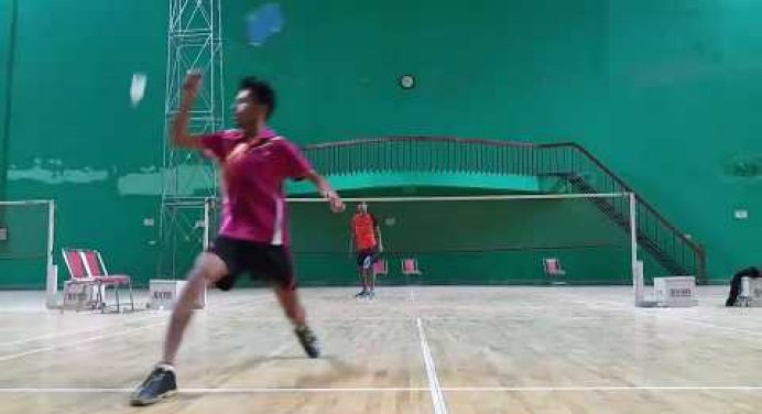 Badminton tricks from Indian boys