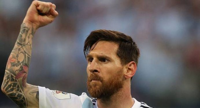 Messi & Ronaldo receives 2019 FIFA Best Players